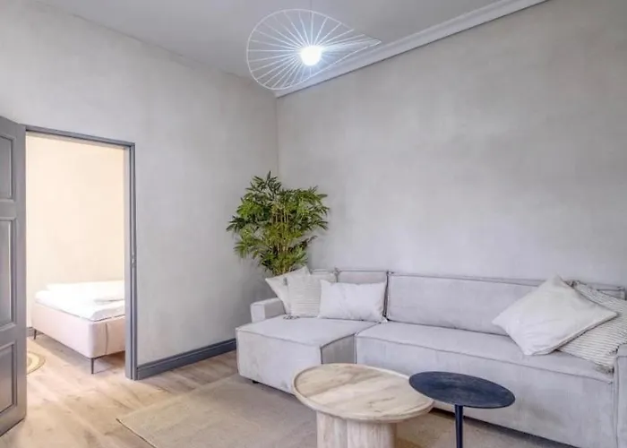 Apartament Gris